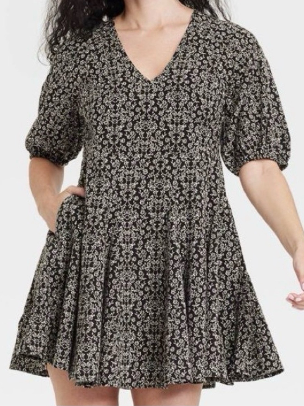 Universal Thread Black Floral Dress – Size M